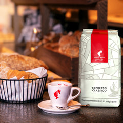 Julius Meinl espresso shot with dark brown crema demonstrating extraction quality