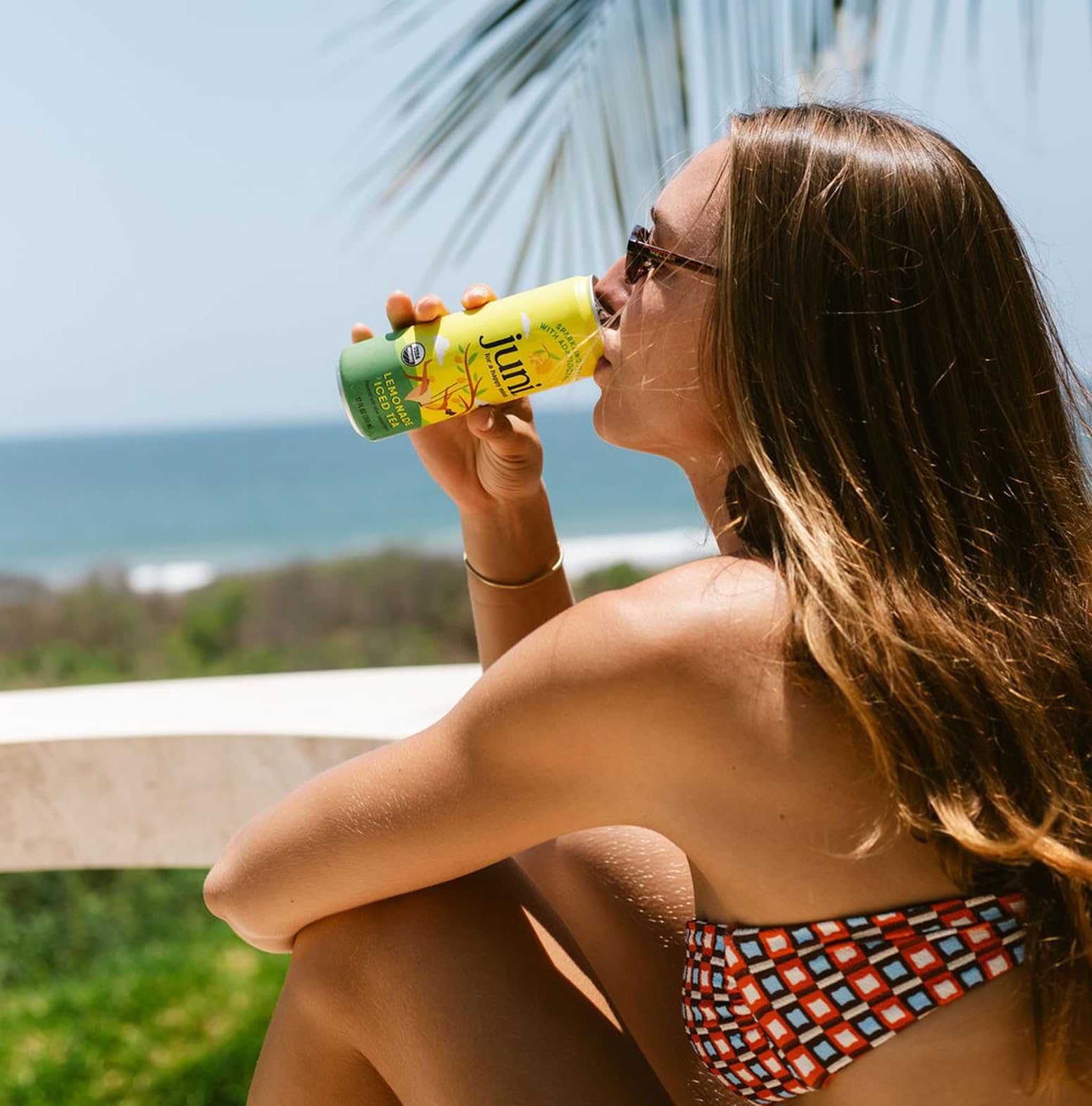 JUNI label close-up listing adaptogens and ingredients for transparent benefit