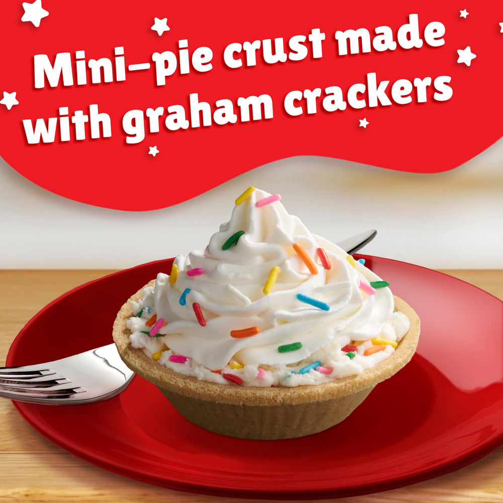 keebler close-up of graham texture highlighting crisp real-cracker crunch