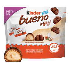 Kinder Bueno front packaging showing party pack and ease of sharing