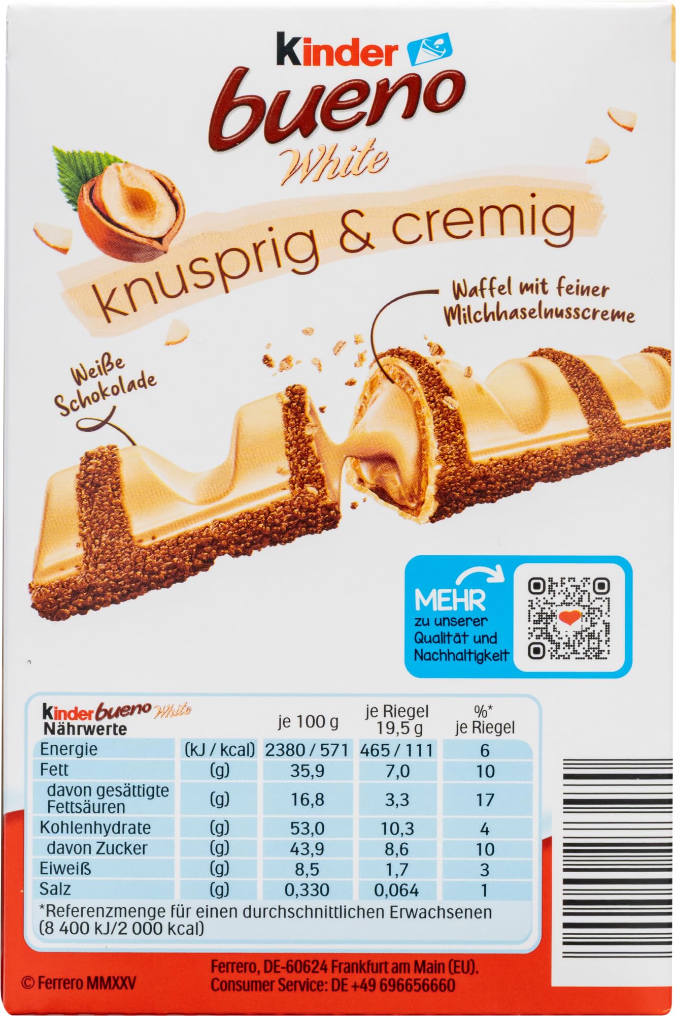 Kinder Bueno White close-up of wafer and hazelnut cream textures highlighting crunchy and creamy contrast