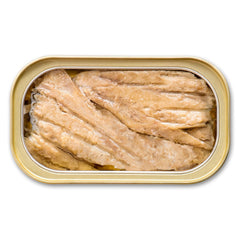 King Oscar easy-open can lid being pulled for no-mess access and portable use