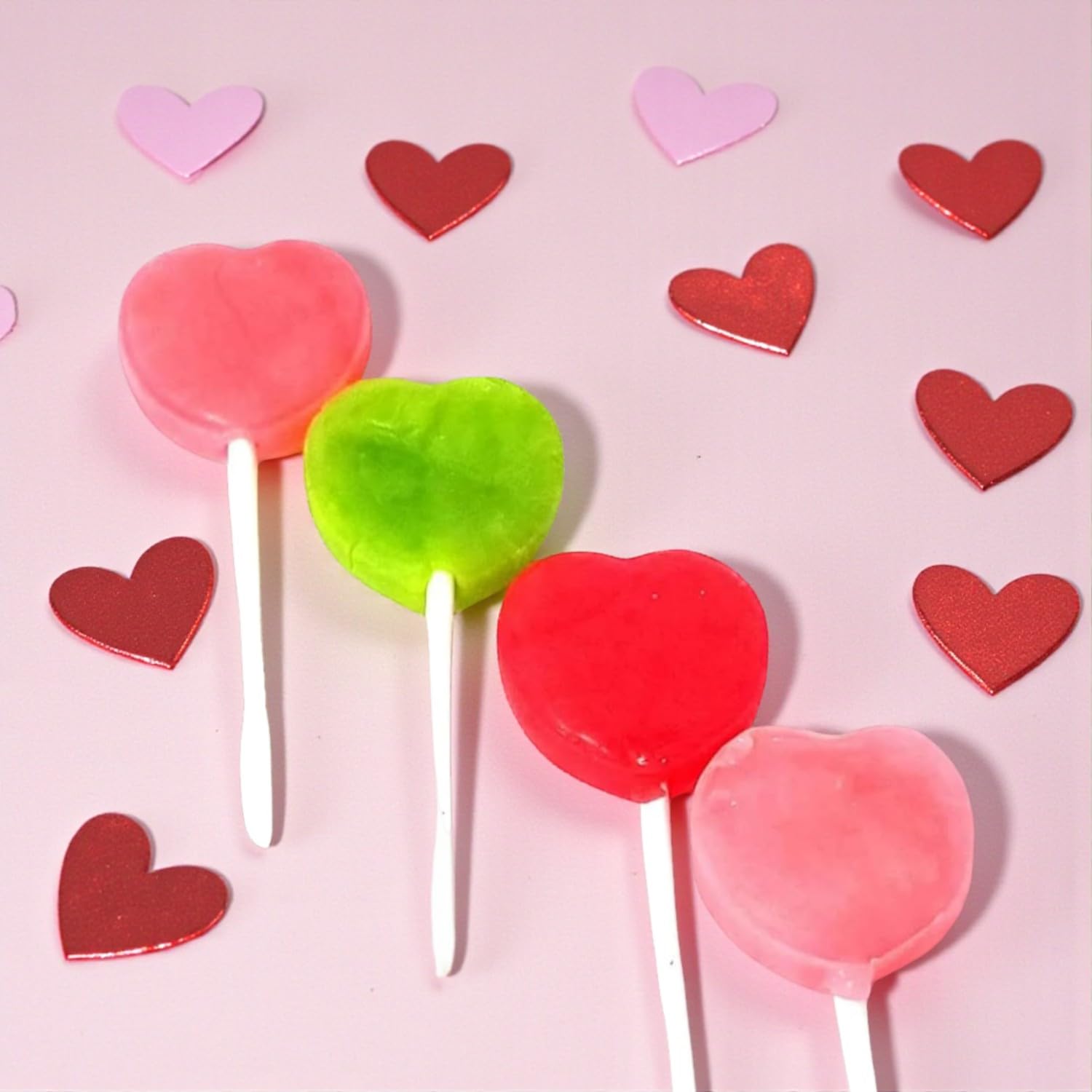 KLUB BULK close-up of lollipop texture and colors for visual appeal