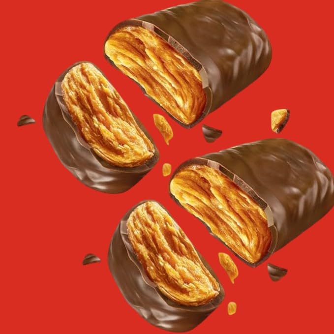 KLUB BULK close-up of peanut-butter center and crisp layers for texture