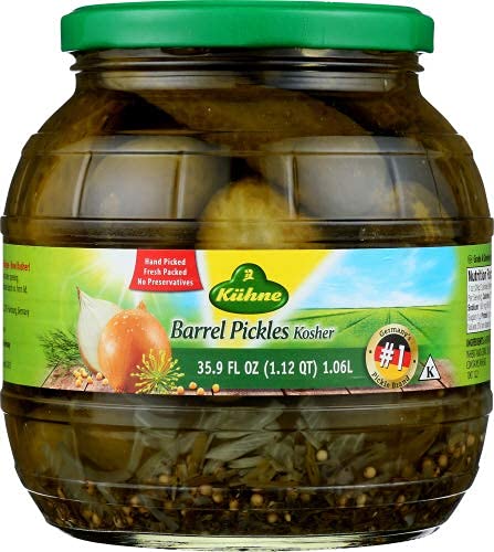 Kühne front jar showing pickles, vibrant color and crunchy appeal