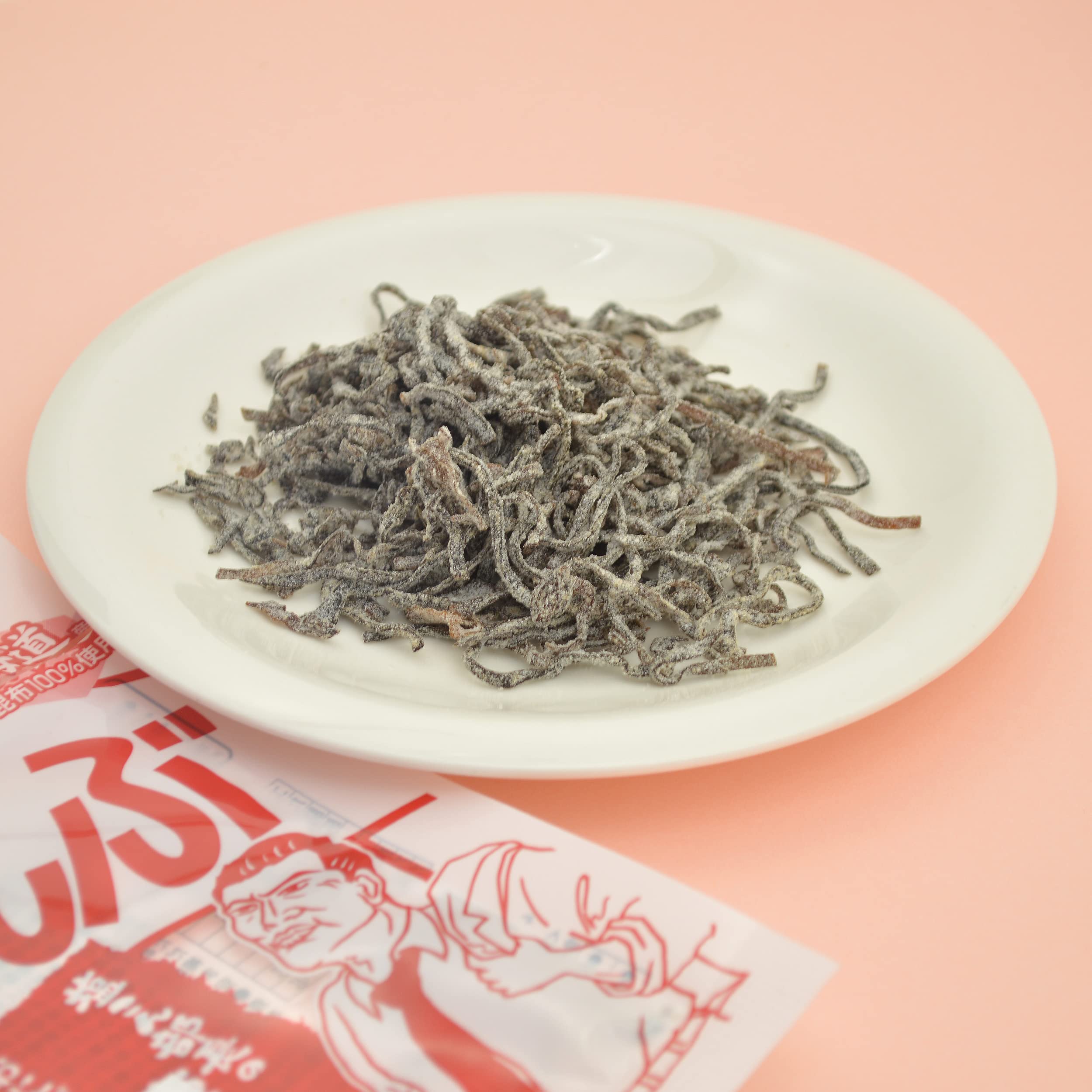 Kurakon texture close-up of shredded kombu showing tender fibers and umami