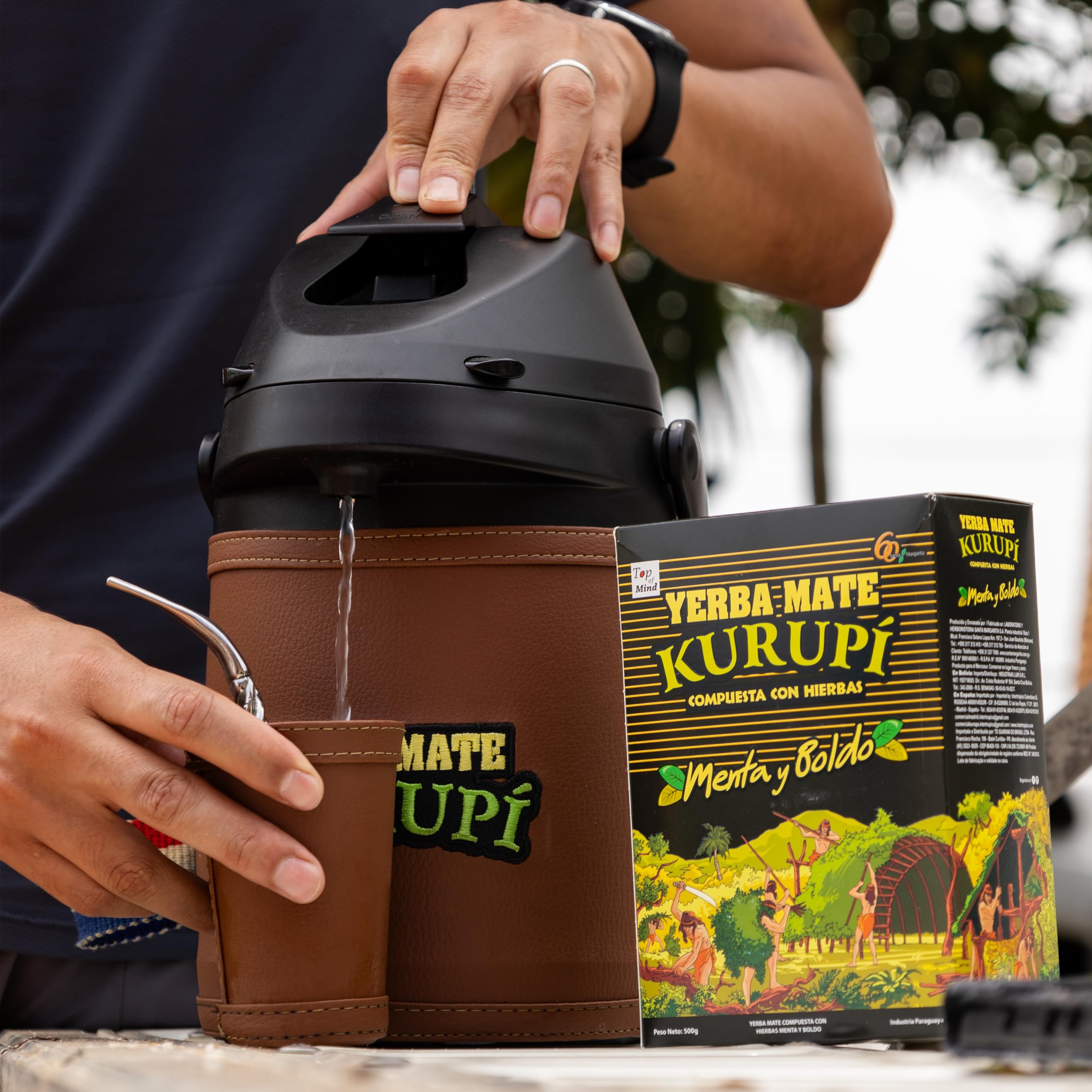 Kurupi loose-leaf top view displaying leaf texture and easy-to-portion format