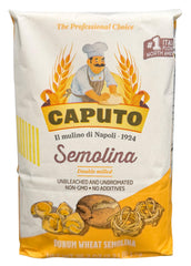 La Molisana close-up semolina texture showing coarse grain and mixing ease