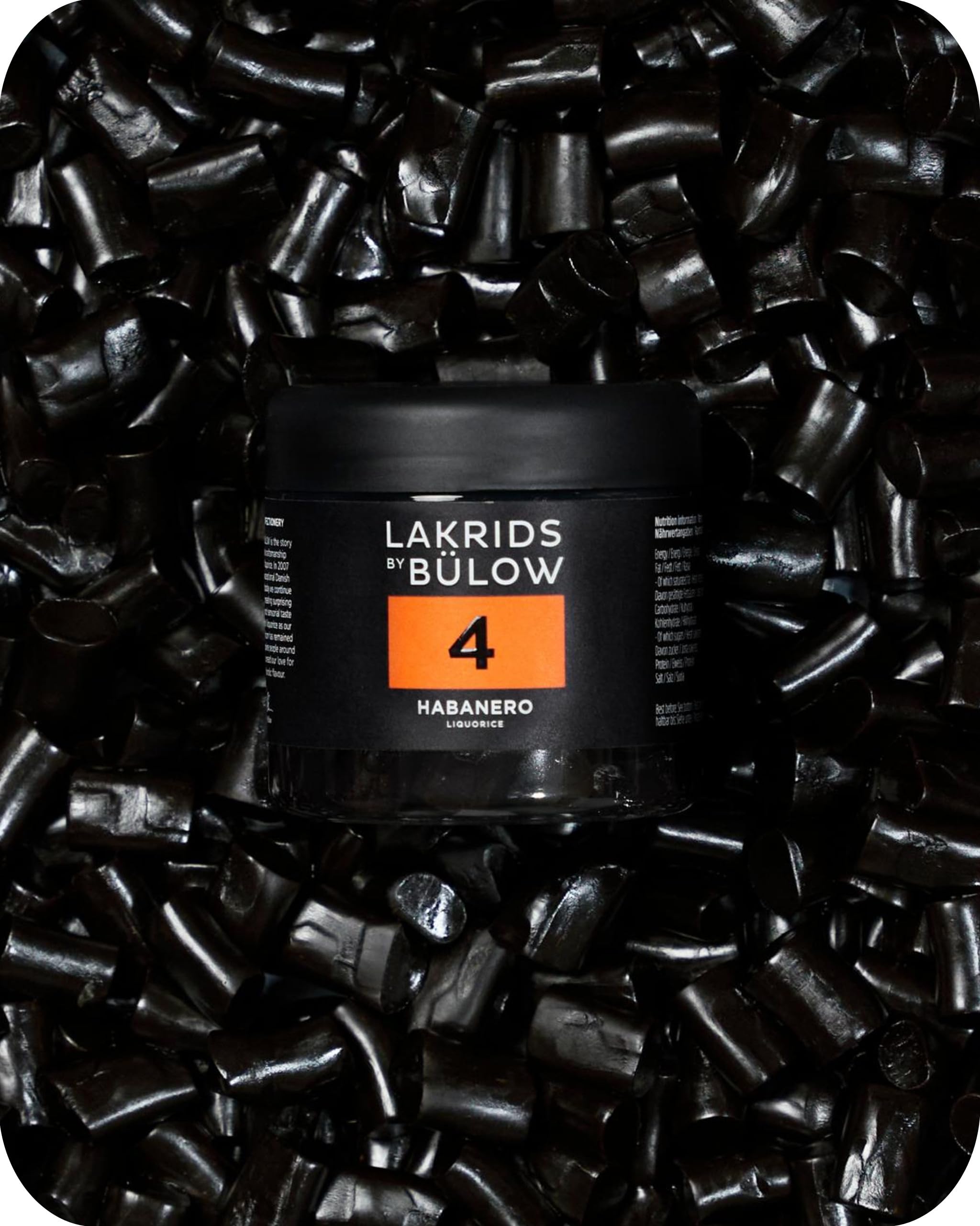 LAKRIDS BY BÜLOW habanero chili coating close detail showing spicy contrast