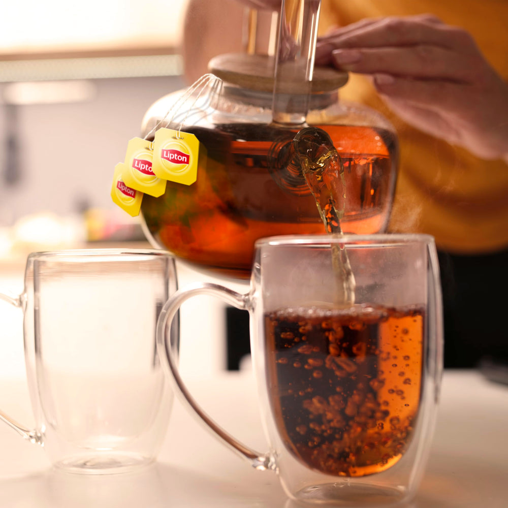 Lipton organic loose-leaf close-up showing leaf texture and natural sourcing quality