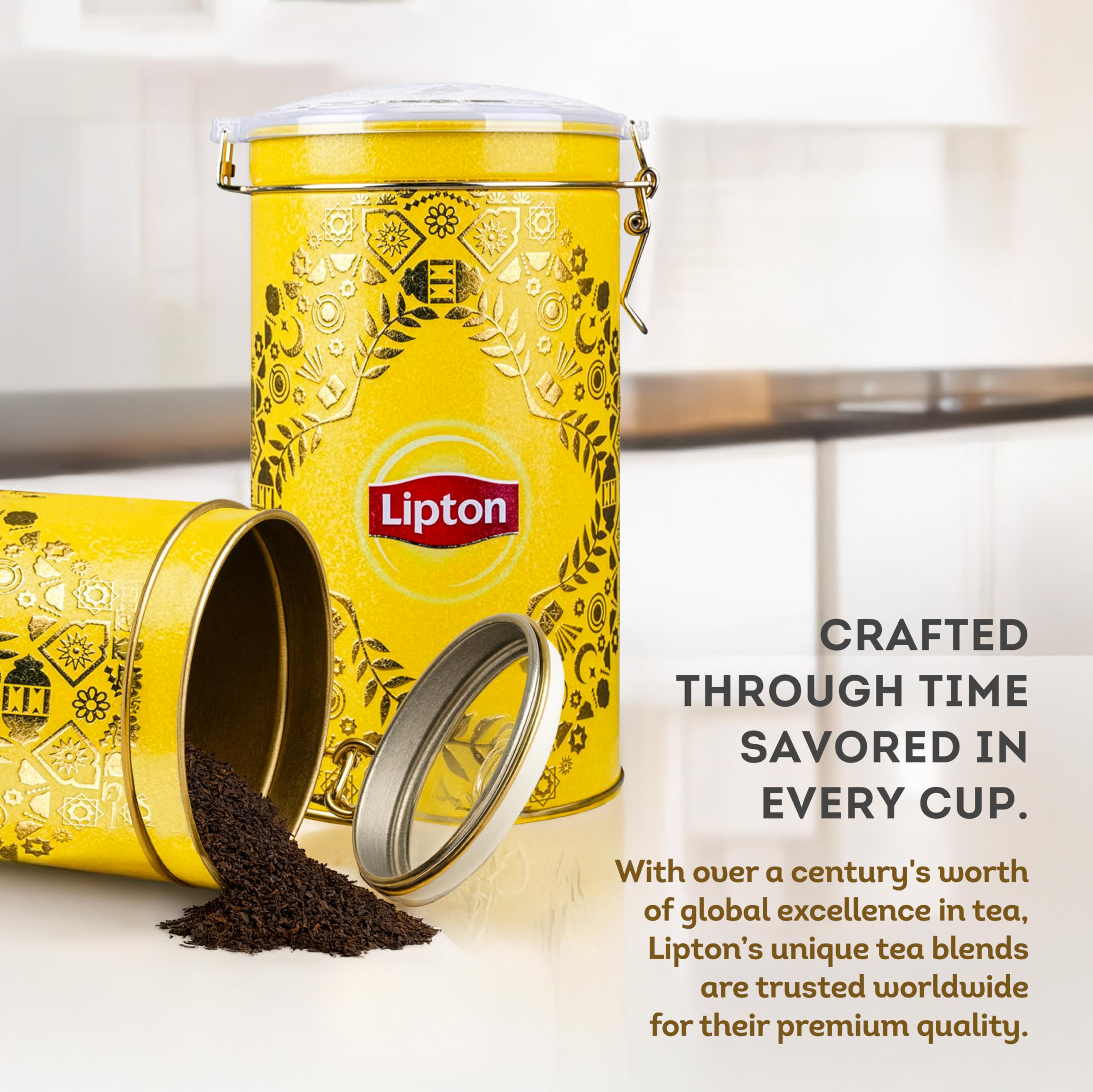 Lipton jar open top with visible leaves ensuring freshness and resealability