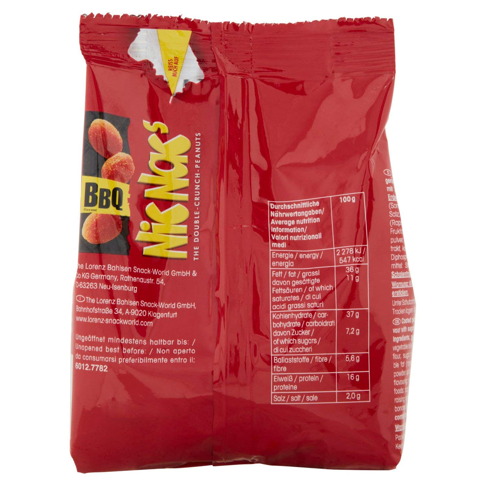 Lorenz split peanut showing crunchy outer shell and roasted center for contrast benefit