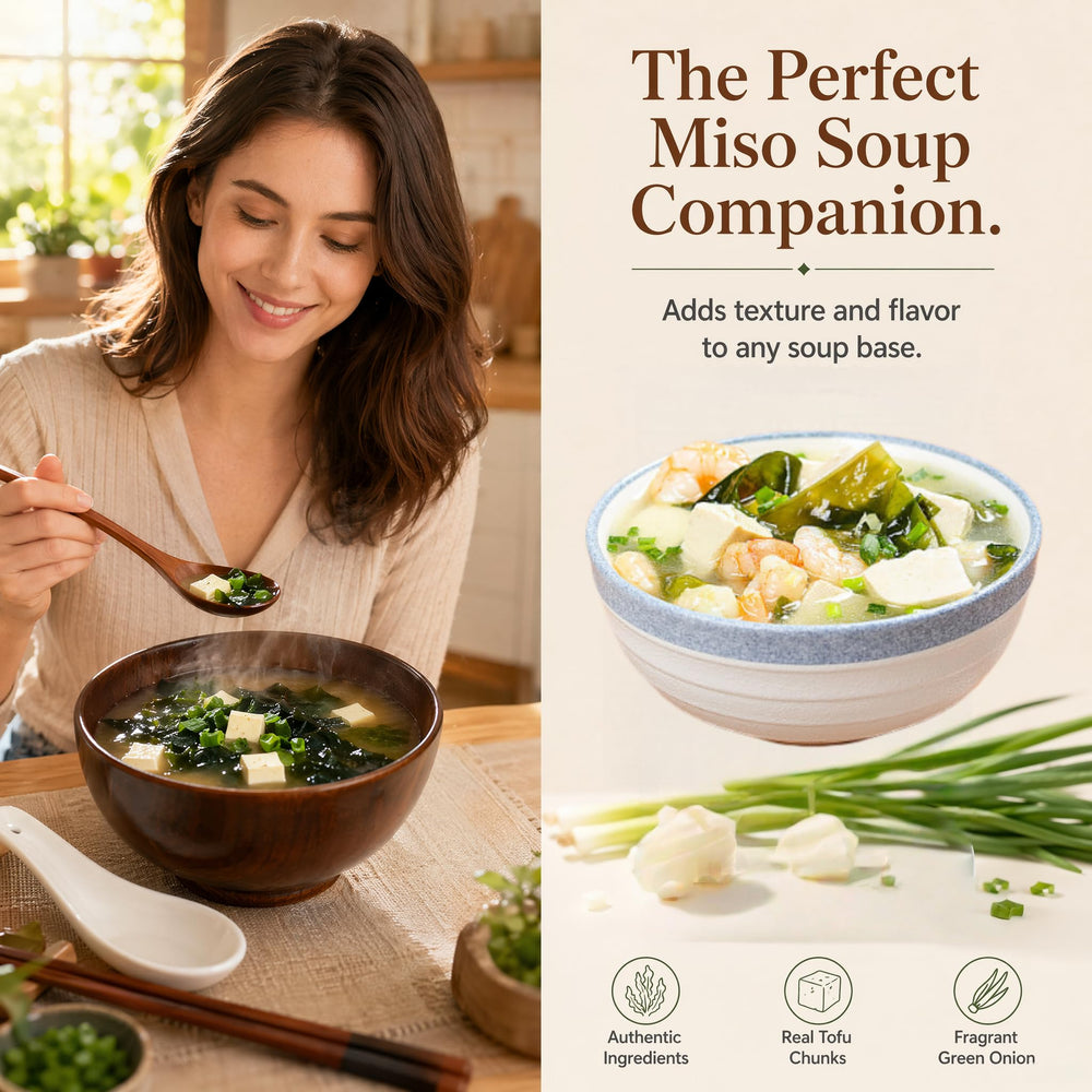 LWWTYKSPL finished bowl with hot water highlighting fast three-minute preparation