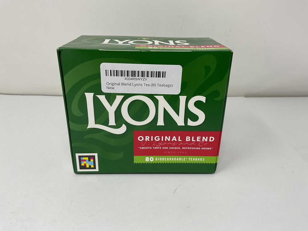 Lyons tea pouring into cup illustrating quick brewing and bright color