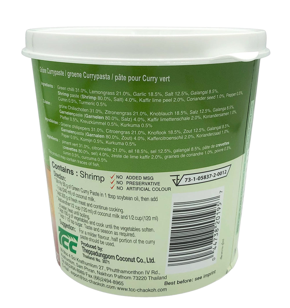 Mae Ploy green curry paste close-up texture highlighting aromatic herbs and vivid color