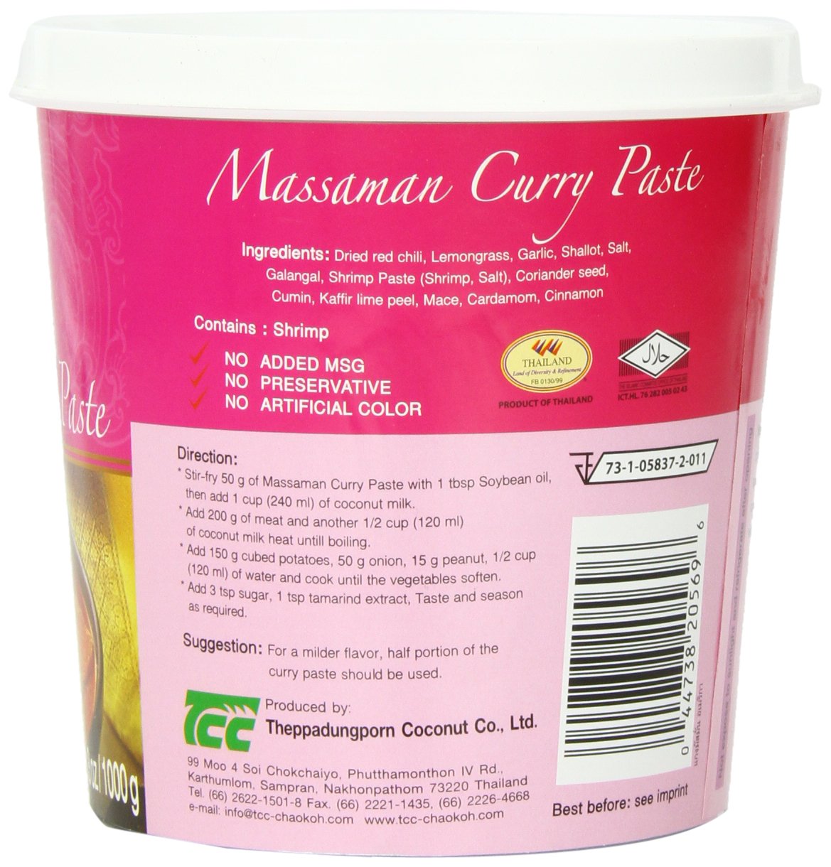 Mae Ploy paste texture close-up showing herbs and chilies for authentic aroma