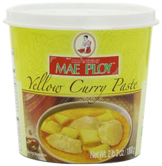 Mae Ploy tub front view showing label and resealable lid, delivers authentic Thai flavor