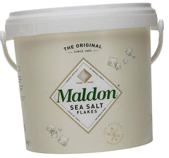 Maldon tub front view showing pyramid salt flakes and easy resealable lid for freshness