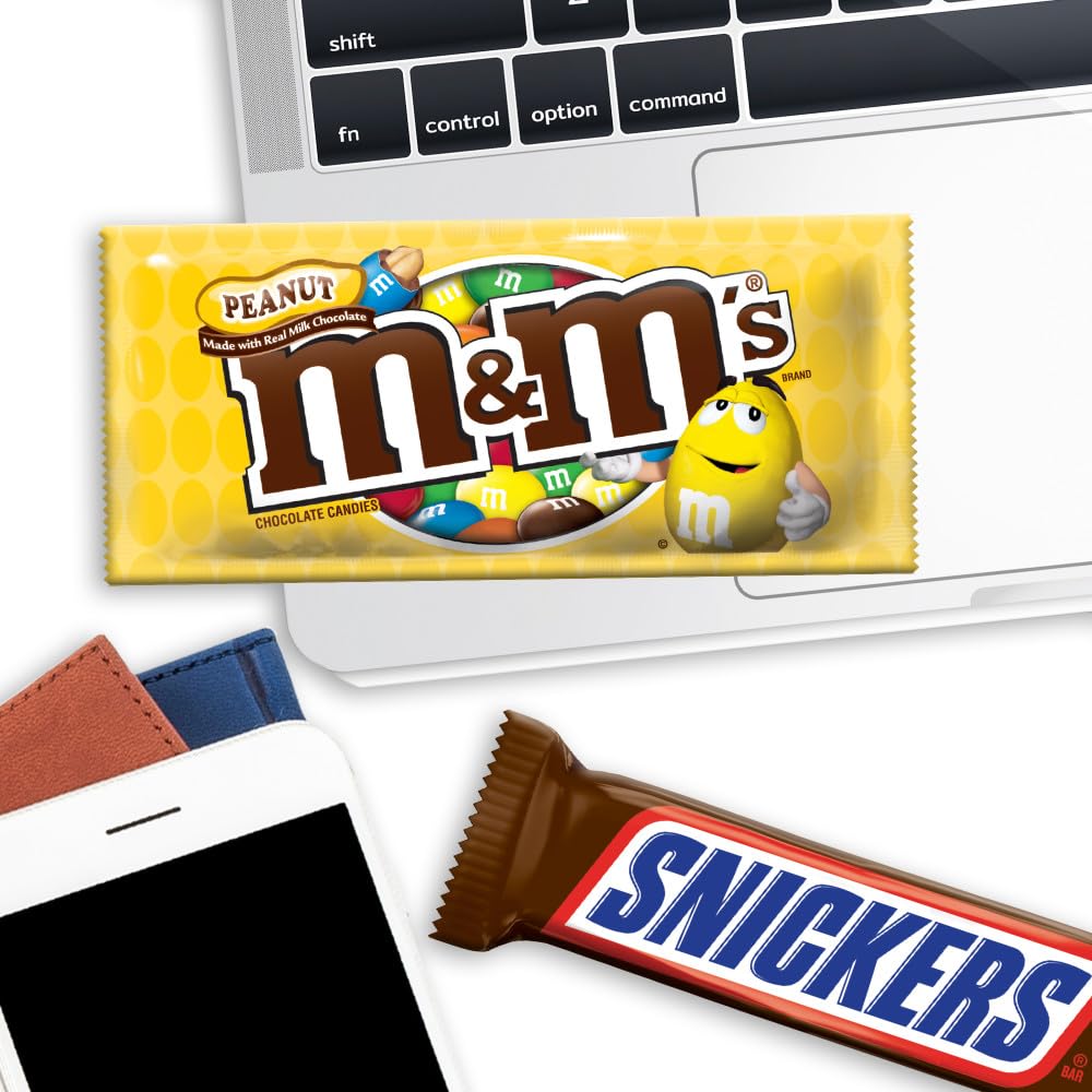 SKITTLES pouch detail showing colorful fruit pieces and Mars fruity flavor variety