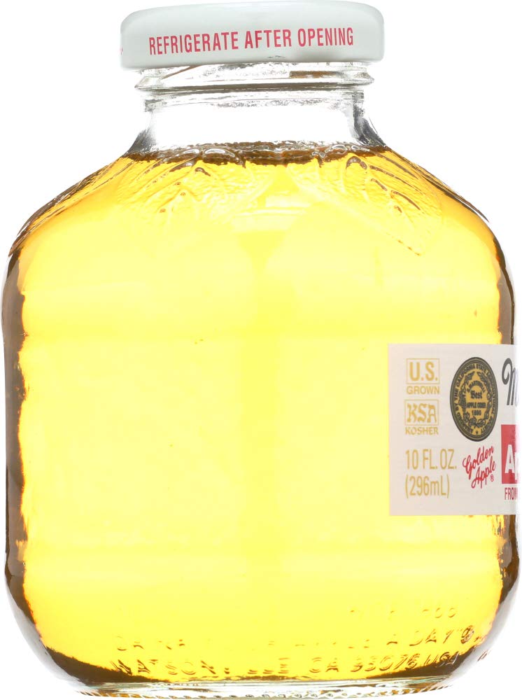 Martinelli's bottle close-up highlighting label detail and premium appearance