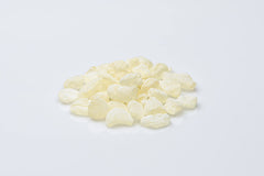 MASTIHASHOP close-up of medium mastic tears highlighting natural resin texture and aroma