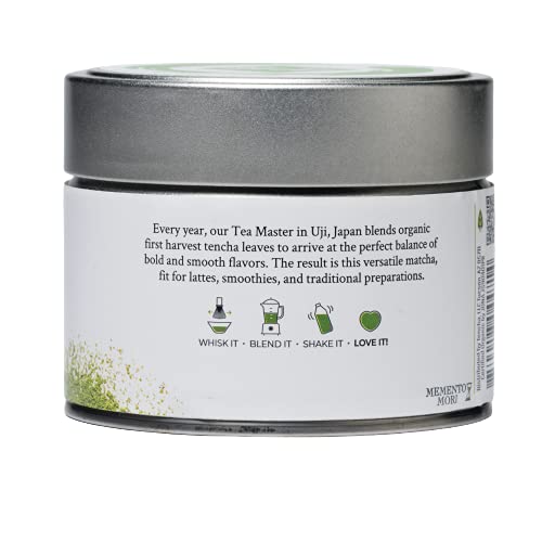 Matcha Kari close-up of fine green powder highlighting silky texture