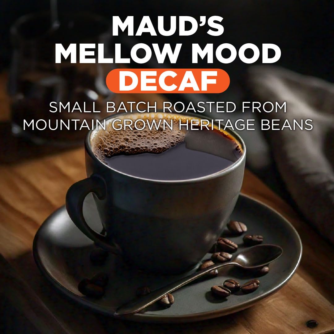 MAUD'S close-up of pod surface texture highlighting consistent grind and freshness