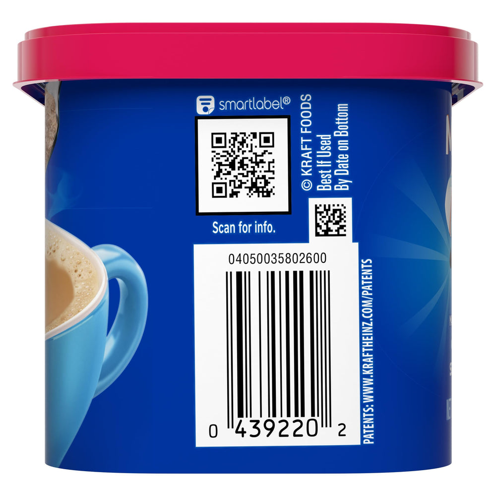 MAXWELL HOUSE iced café glass with ice and straw, refreshing vanilla flavor