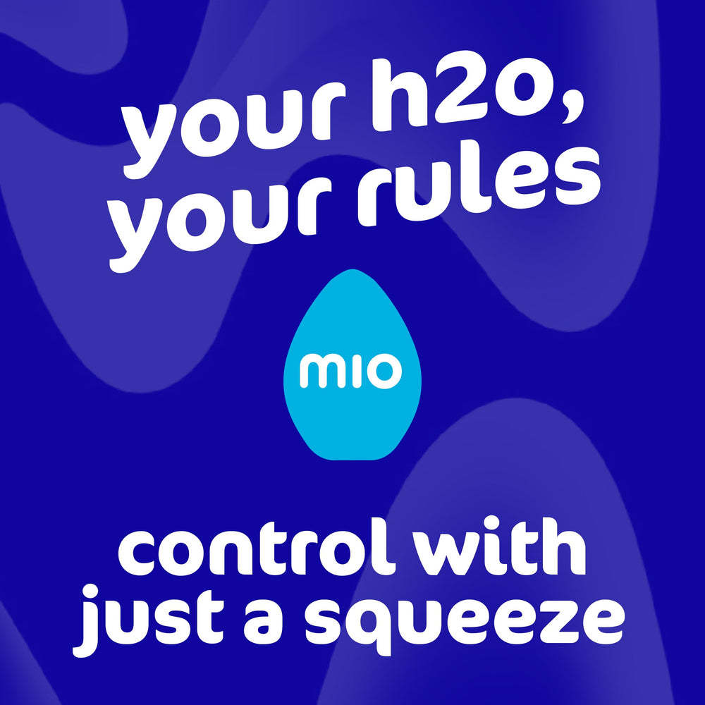 MiO mixed into a clear bottle illustrating instant flavor blending