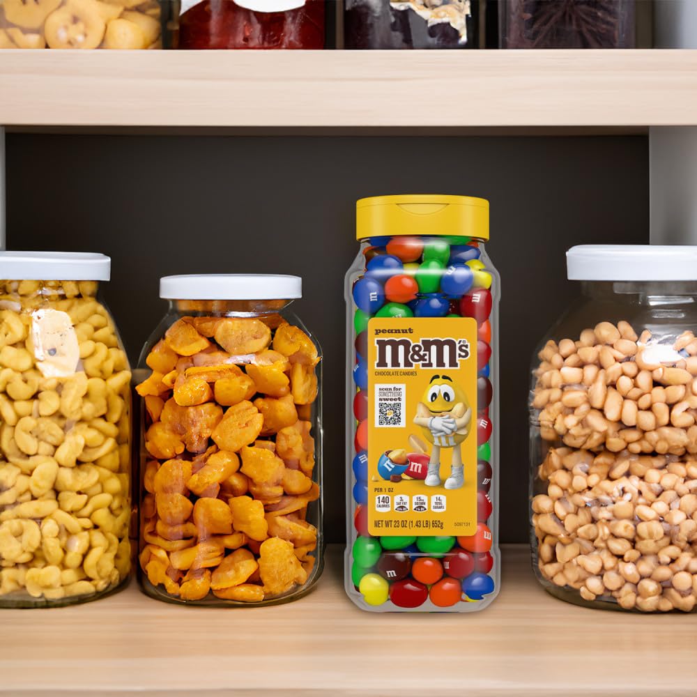 M&M's peanut label noting recycled jar content to emphasize sustainable packaging