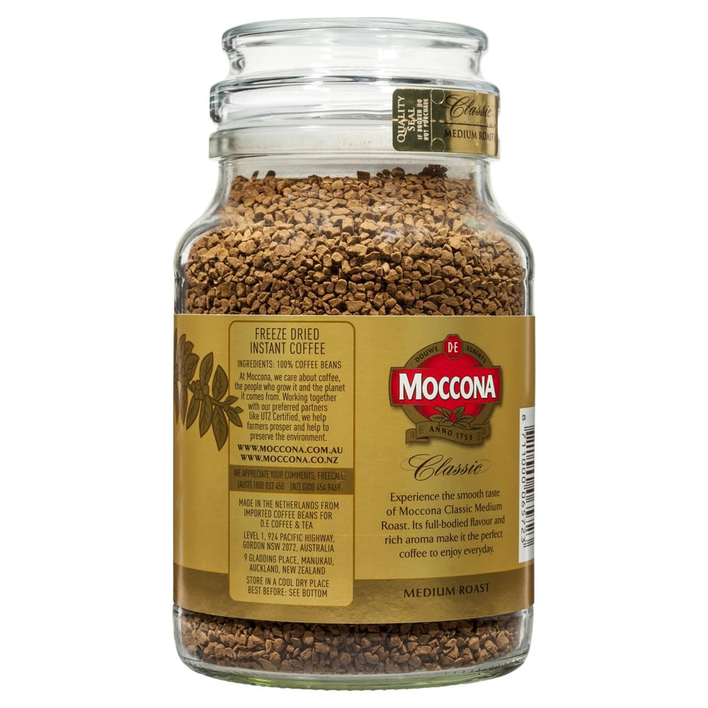 moccona granules close-up texture illustrating easy-dissolving freeze-dried quality