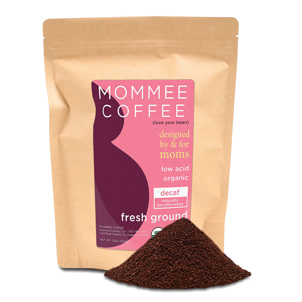 Mommee Coffee front packaging showing brand and 22 oz size, emphasizes freshness