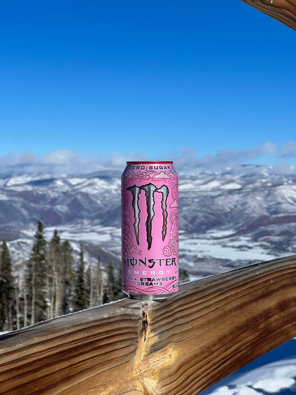 Monster Ultra Strawberry Dreams label detail showing ingredients and design