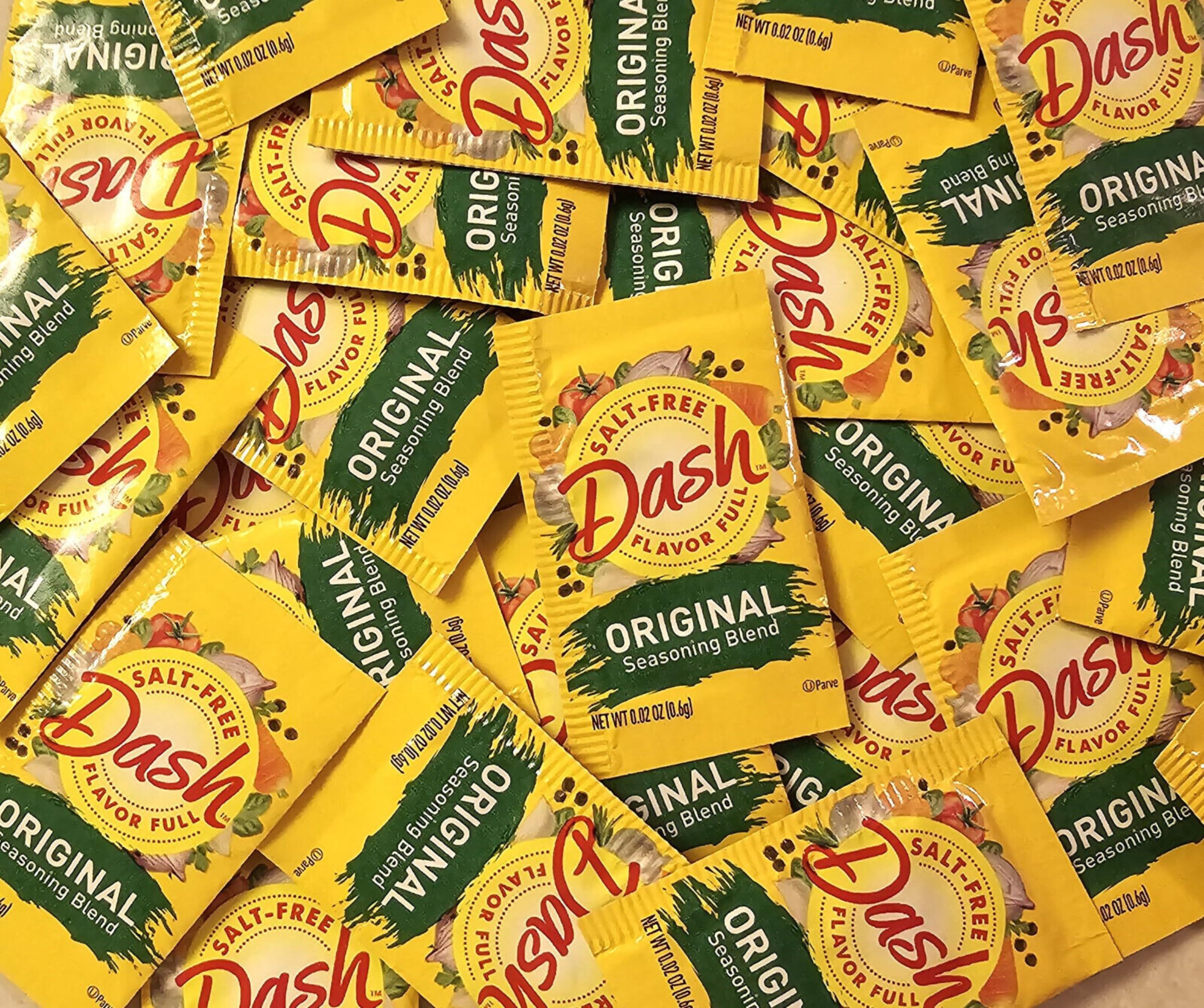Mrs. Dash packet front view showing brand and single‑serve convenience