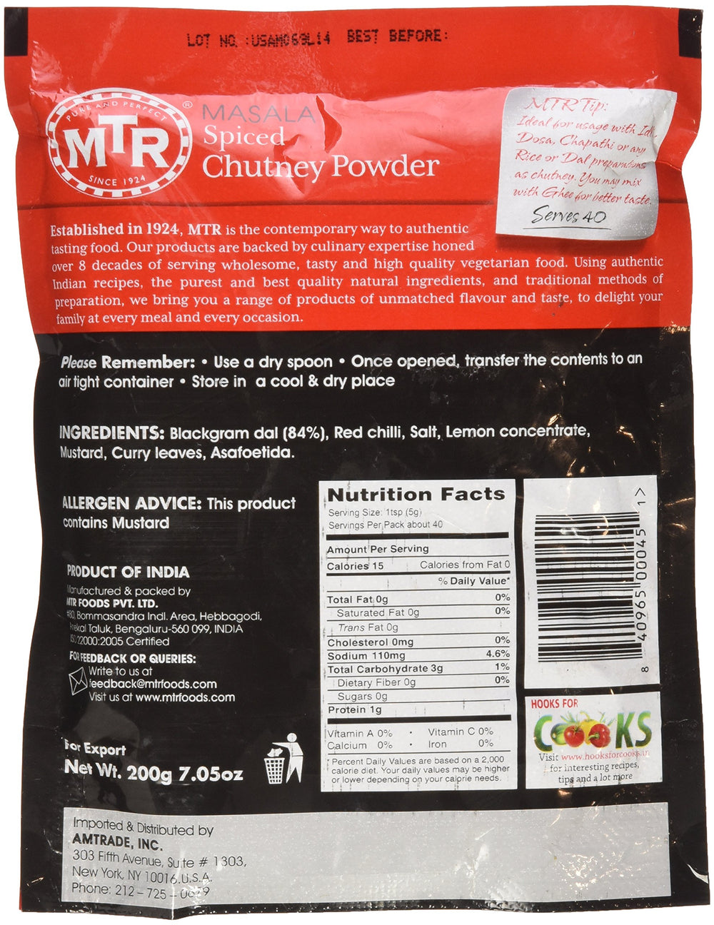 MTR idli-dosa chutney powder served with idli demonstrating quick flavor boost