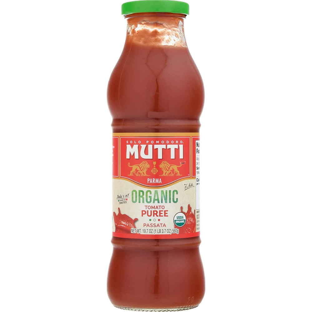 Mutti passata bottle label closeup highlighting Italian origin and quality benefit