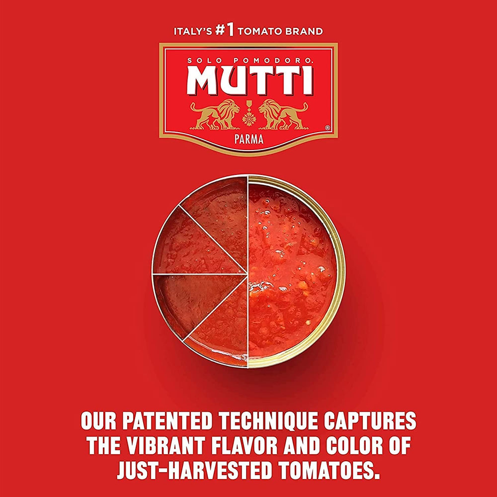 Mutti passata next to measuring cup demonstrating portion control and recipe accuracy