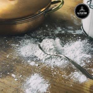 Naturevibe Botanicals arrowroot-thickened sauce in pan showing glossy clear finish
