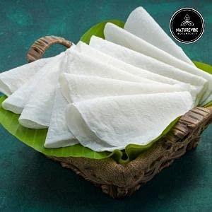 Naturevibe Botanicals dumplings made with rice flour on wooden board for tender texture