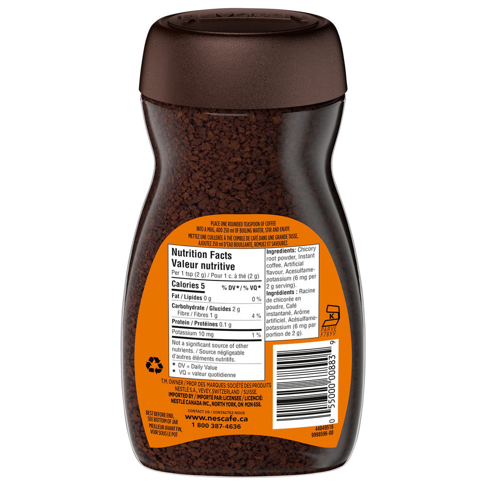 NESCAFÉ jar next to common objects showing 100g scale for portion planning