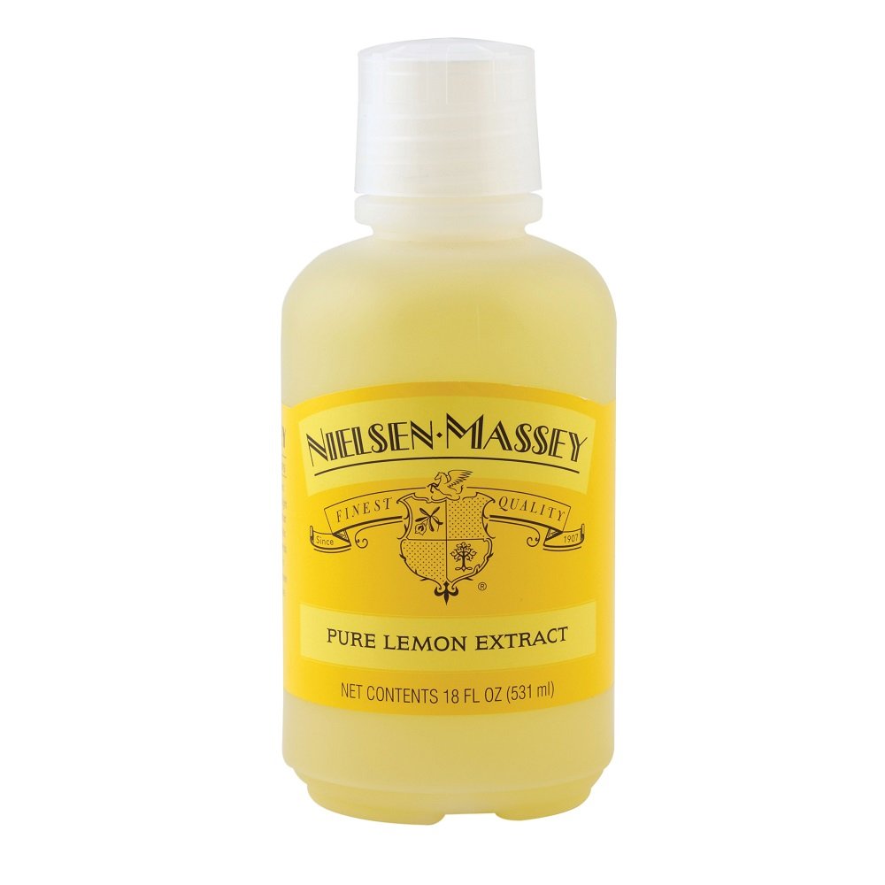 close-up of extract liquid texture emphasizing Nielsen-Massey purity and concentrated aroma