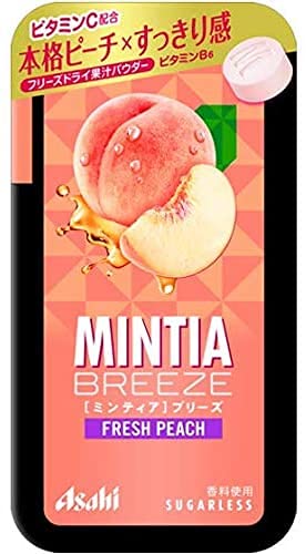 Ninjapo Mintia Breeze close-up of a peach-flavored tablet reveals texture and appeal