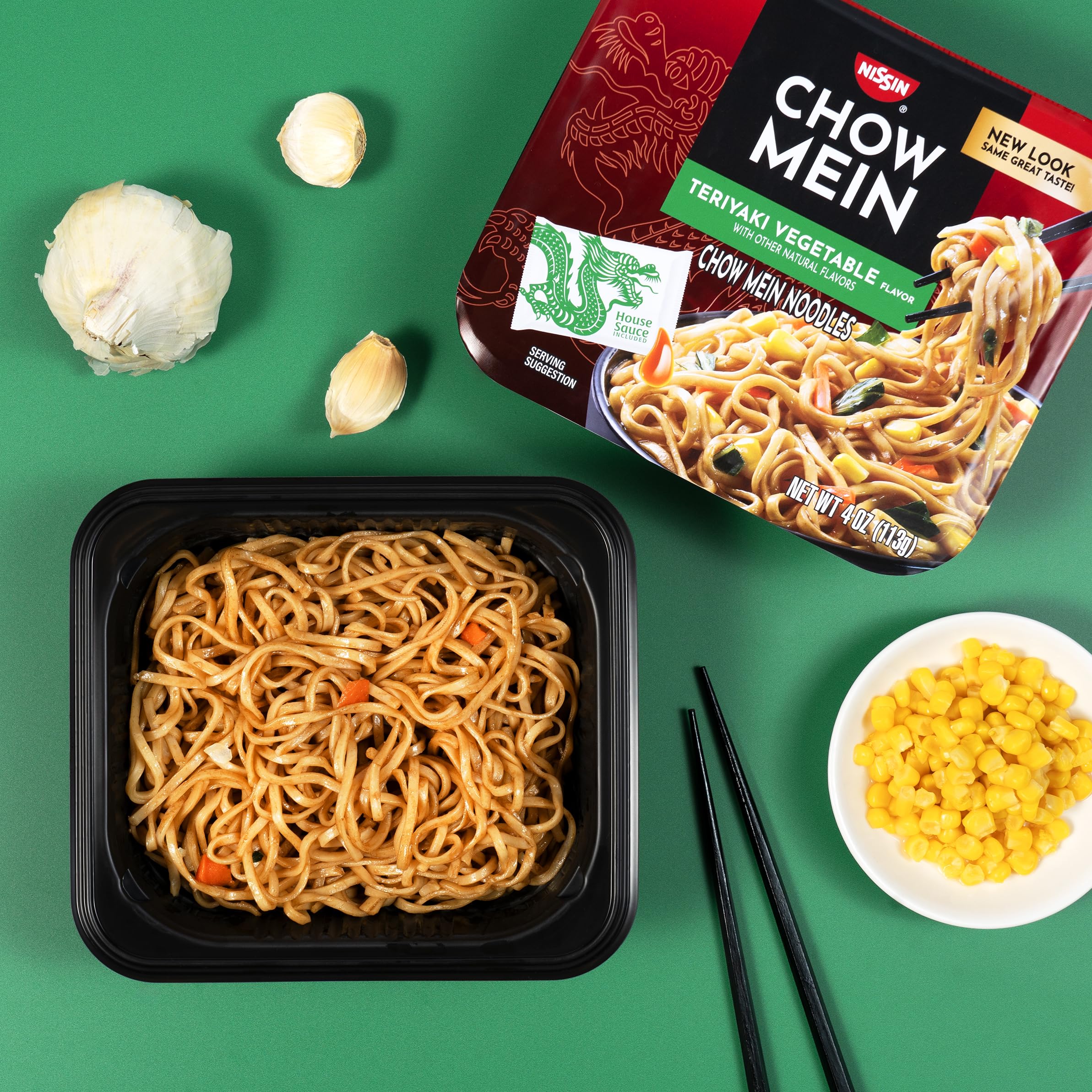 NISSIN close-up of noodles and vegetables highlighting premium texture and bite