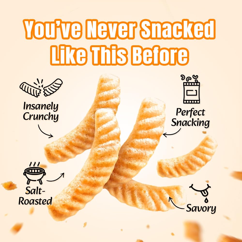 Nongshim handful of crackers showing light crispness and portion size