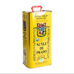 Nuñez De Prado pouring spout pouring golden oil to show easy dispensing and control