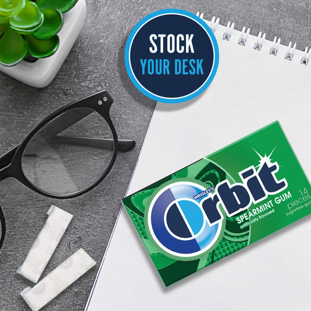 Close-up of a single Orbit spearmint piece highlighting smooth texture