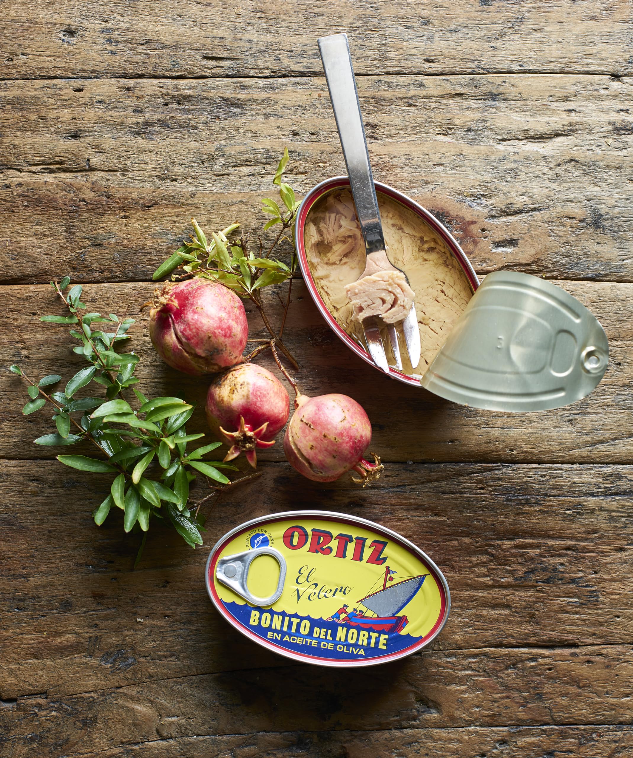 Ortiz tuna served on cracker presenting a ready-to-eat appetizer option
