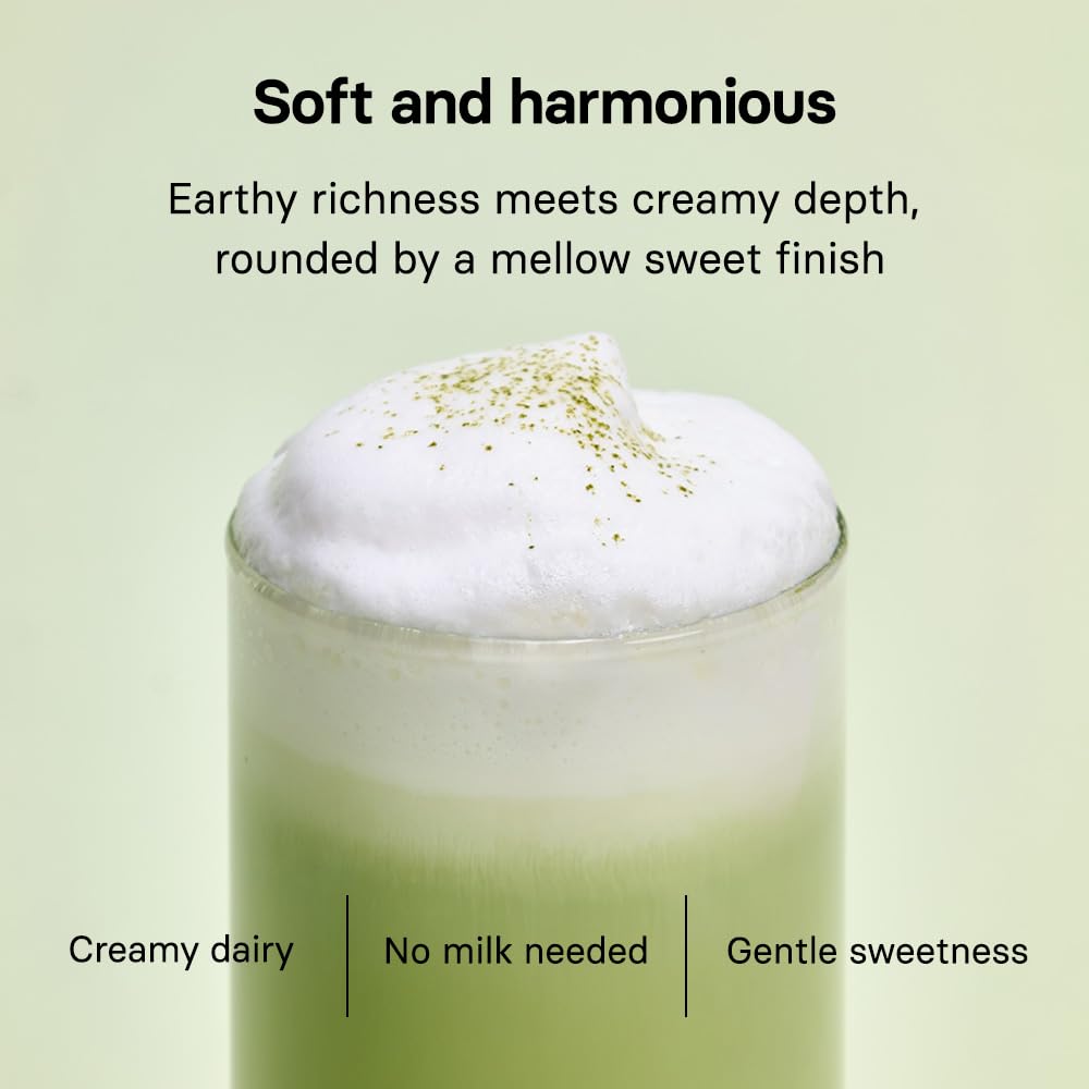 osulloc scoop of powder displaying texture and easy portioning benefit