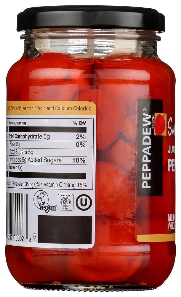 PEPPADEW close-up of ripe Juanita piquante peppers highlighting texture and juiciness