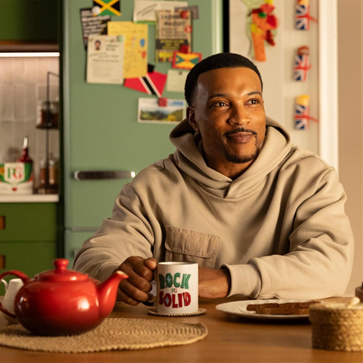 PG Tips tea served with milk illustrating smooth flavor and proper serving method